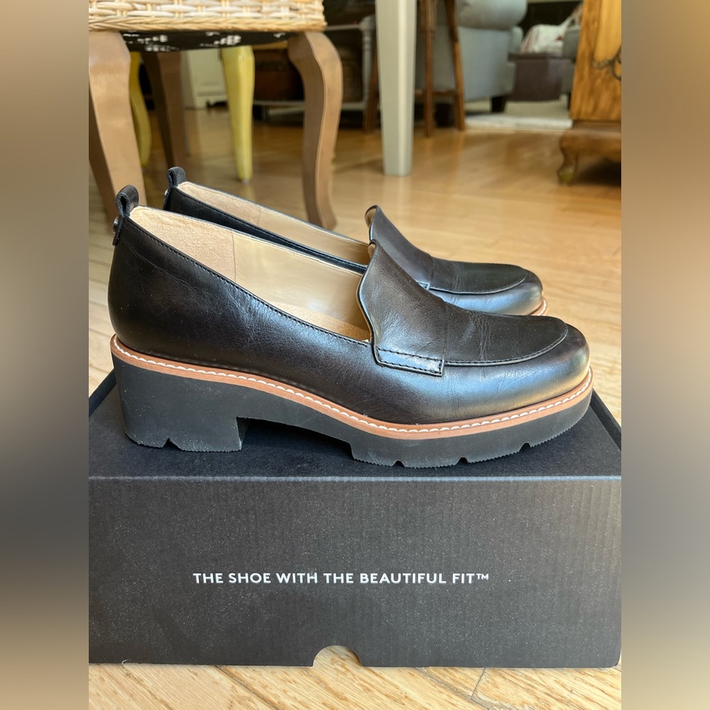Naturalizer Darry black loafers size 7M (like new in box) - NEW LISTING